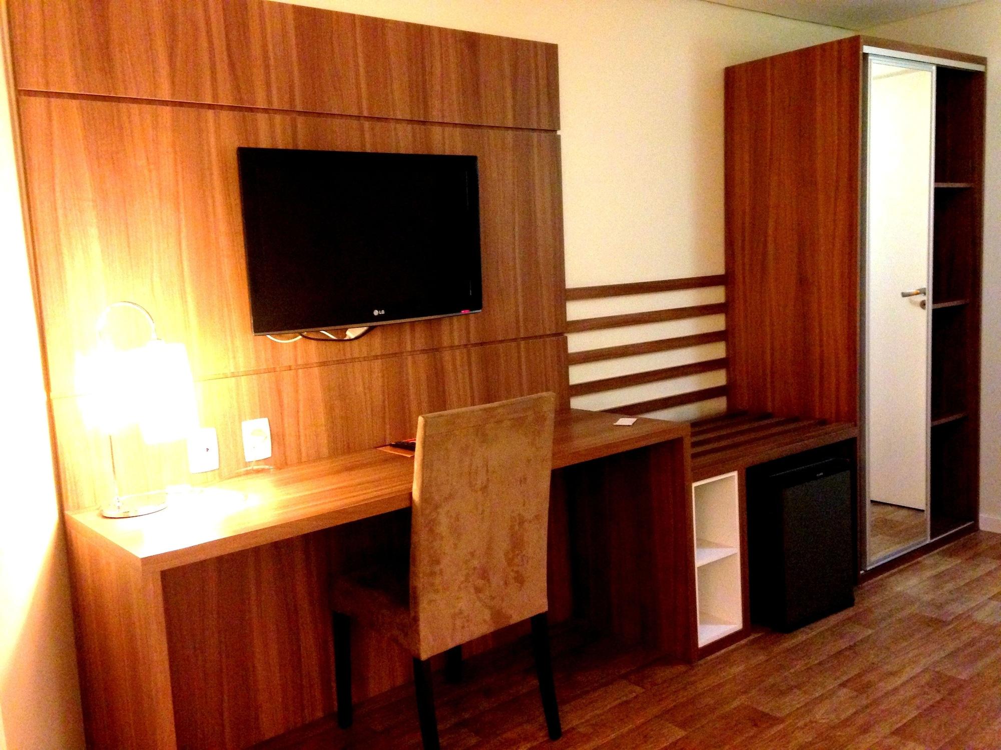 Umbu Hotel Porto Alegre - Centro Historico - Prox Aeroporto 15Min Dış mekan fotoğraf